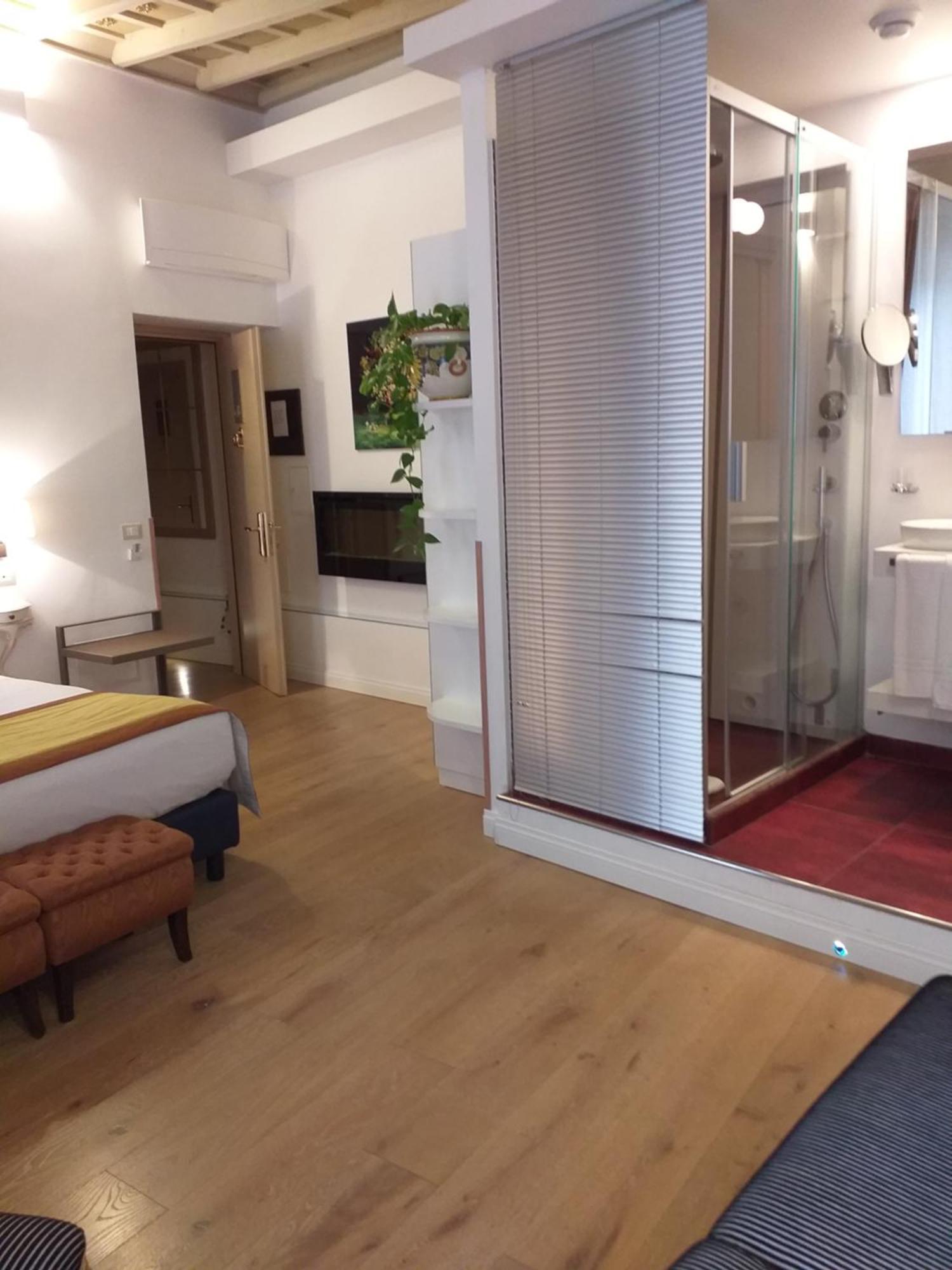 Excellent Trinity Rooms Рим Екстер'єр фото