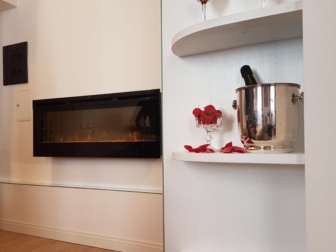 Excellent Trinity Rooms Рим Екстер'єр фото