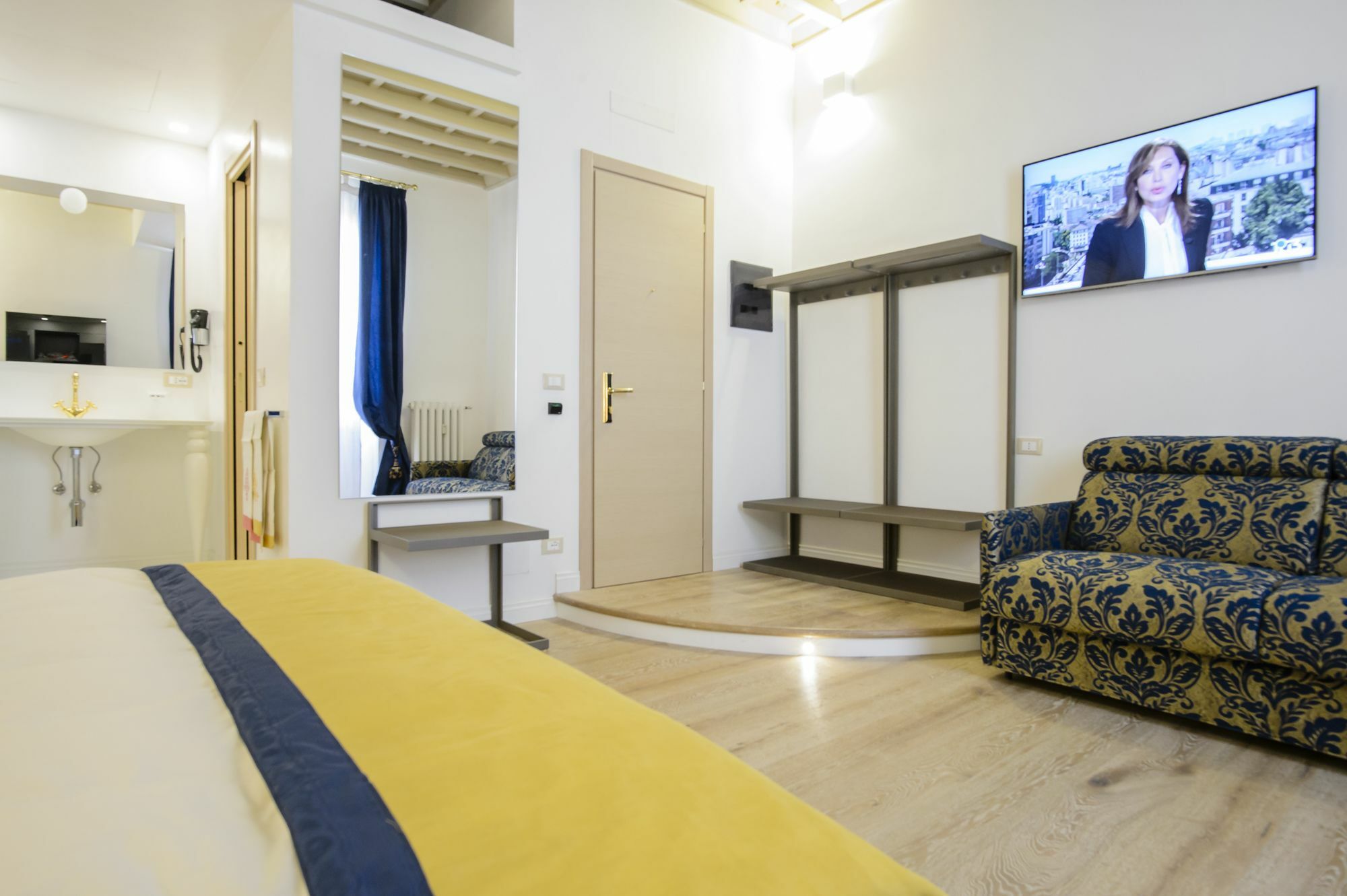 Excellent Trinity Rooms Рим Екстер'єр фото